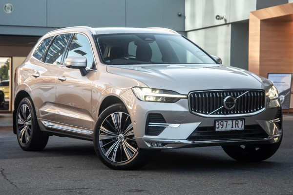 2023 Volvo XC60  Ultimate B5 Bright SUV