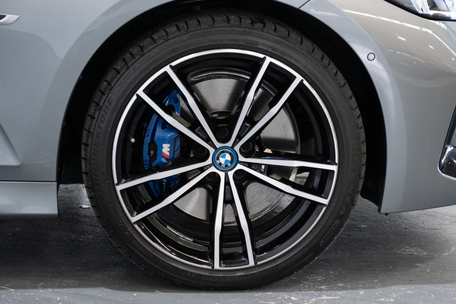 2022 BMW 3 Series 30e M Sport Phev Sedan Image 6