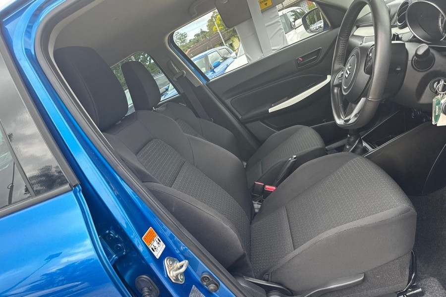 2024 Suzuki Swift AZ Series II GL Hatch Image 10