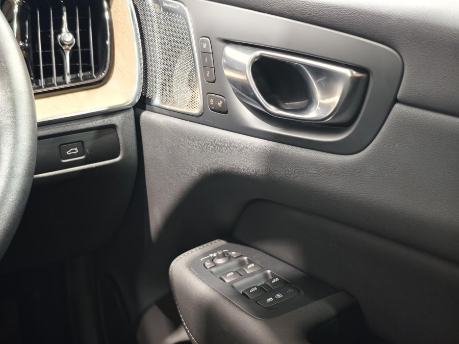 2025 MY26 Volvo XC60 UZ Ultra B5 Dark SUV Image 54