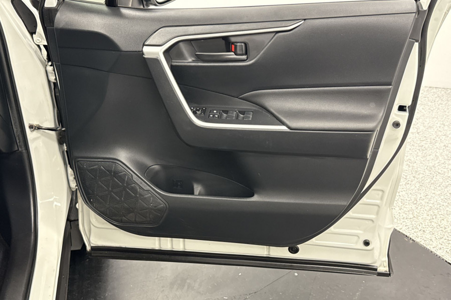 2019 Toyota RAV4 ASA44R GX SUV Image 18