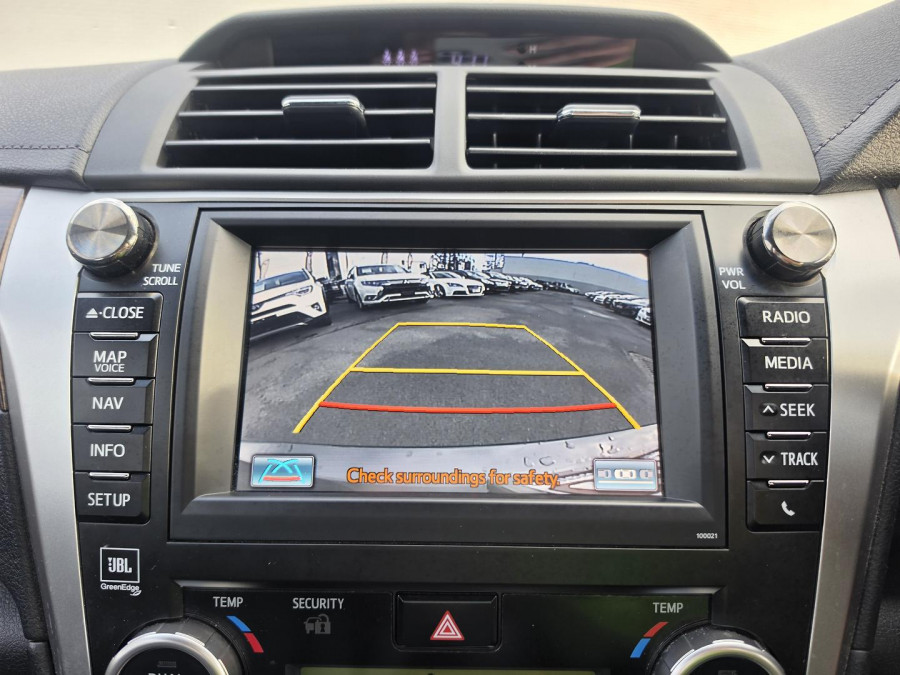 2014 Toyota Aurion GSV50R Presara Sedan Image 25