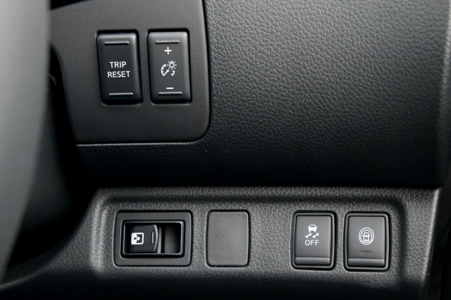 2024 Nissan Navara D23 ST-X Ute Image 19