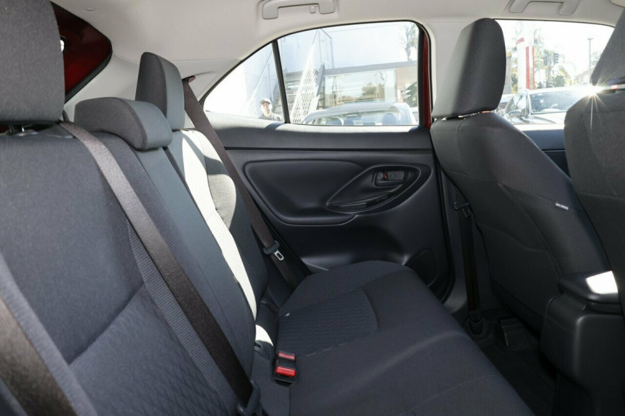 2025 Toyota Yaris Cross MXPJ10R GX SUV Image 7