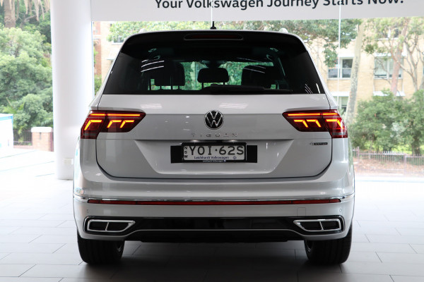 2023 Volkswagen Tiguan AX 162TSI R-Line Wagon Image 5