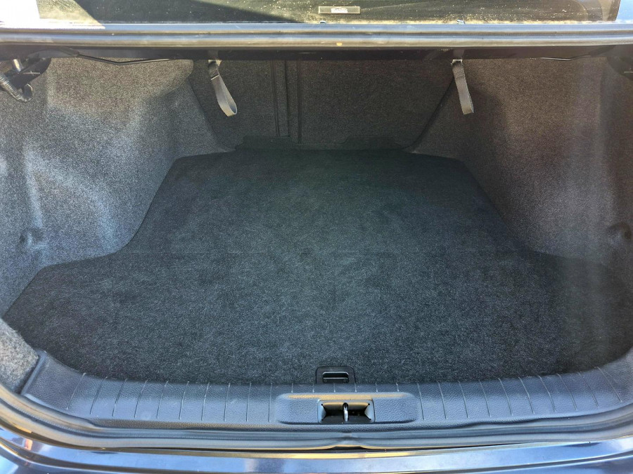 2016 Nissan Altima L33 ST Sedan Image 9