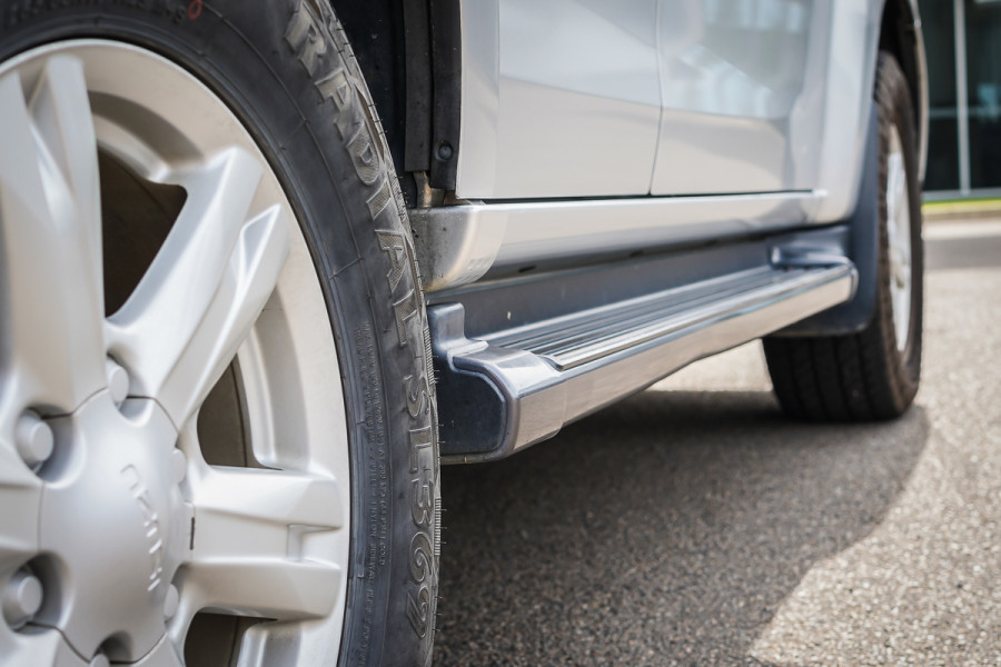 2015 Isuzu MU-X LS-T SUV Image 13