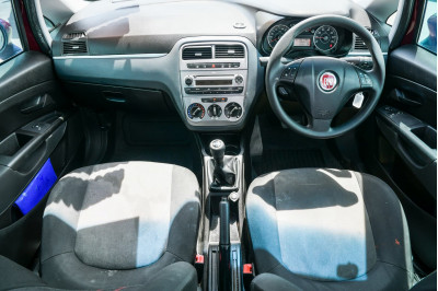 2013 Fiat Punto (No Series) Pop Hatch Image 3