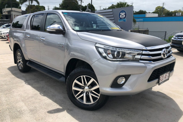 Toyota HiLux SR5 GUN126R