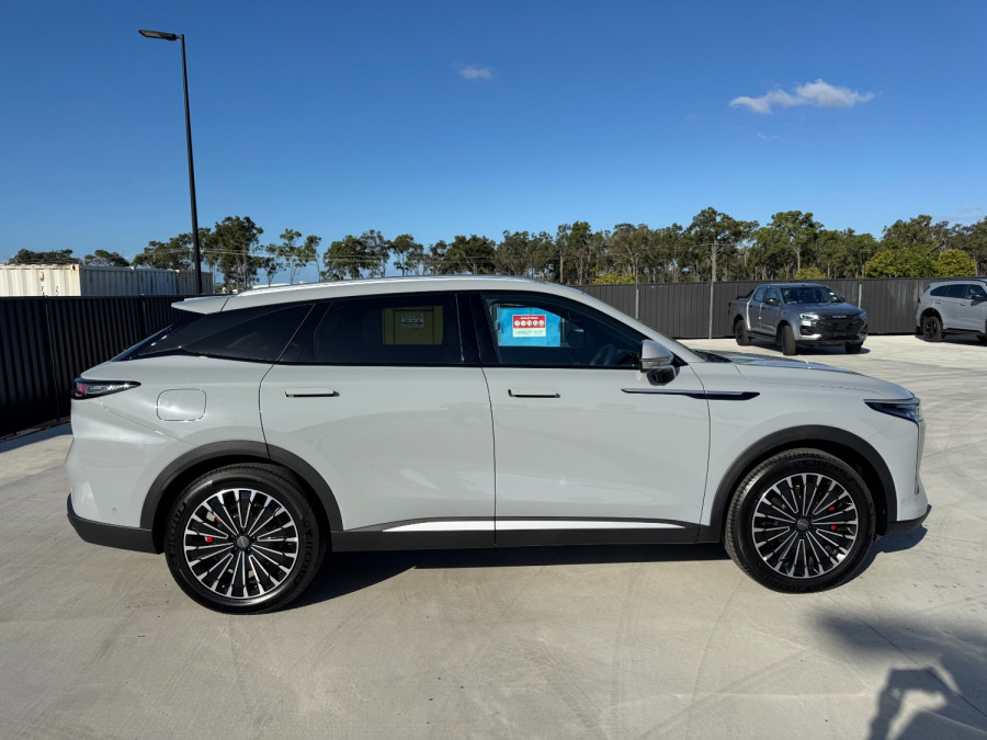 2026 MY25 Jaecoo Omoda 9 Wagon Image 8