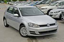 Volkswagen Golf 90TSI DSG VII MY14