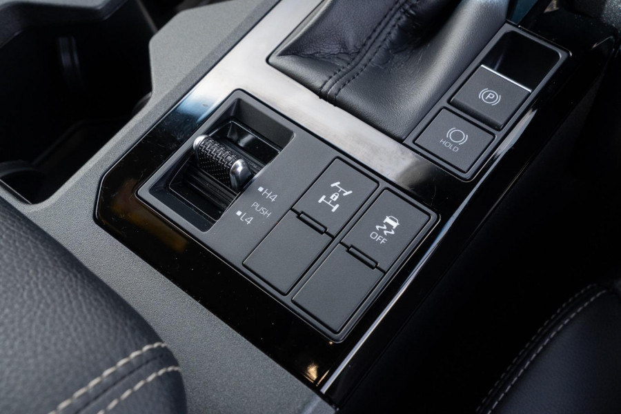2025 Toyota LandCruiser Prado GDJ251R GXL SUV Image 14