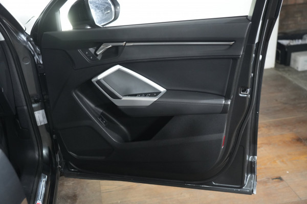 2025 Audi Q3 F3 35 TFSI S line Edition SUV Image 29