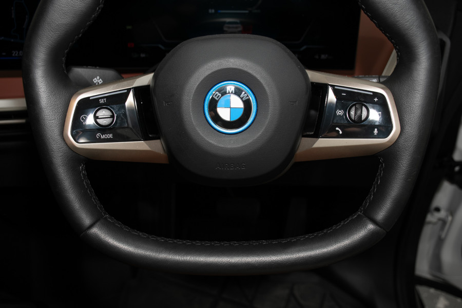 2022 BMW iX xDrive50 Sport SUV Image 17