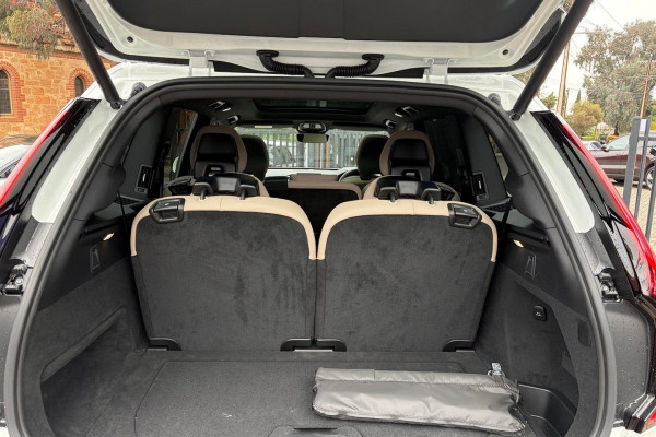 2026 Volvo XC90 L Series Plus B5 Bright SUV Image 15
