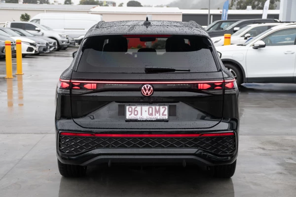 2025 MY26 Volkswagen Tayron R4 195TSI R-Line SUV Image 5