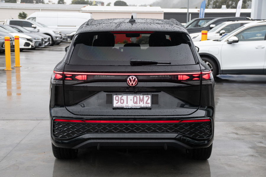 2025 Volkswagen Tayron R4 195TSI R-Line SUV Image 5