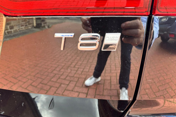 2025 Volvo XC60 UZ Plus T8 Plug-in Hybrid SUV Image 16
