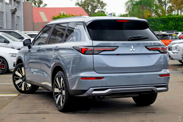 2025 Mitsubishi Outlander ZM Aspire SUV Image 4