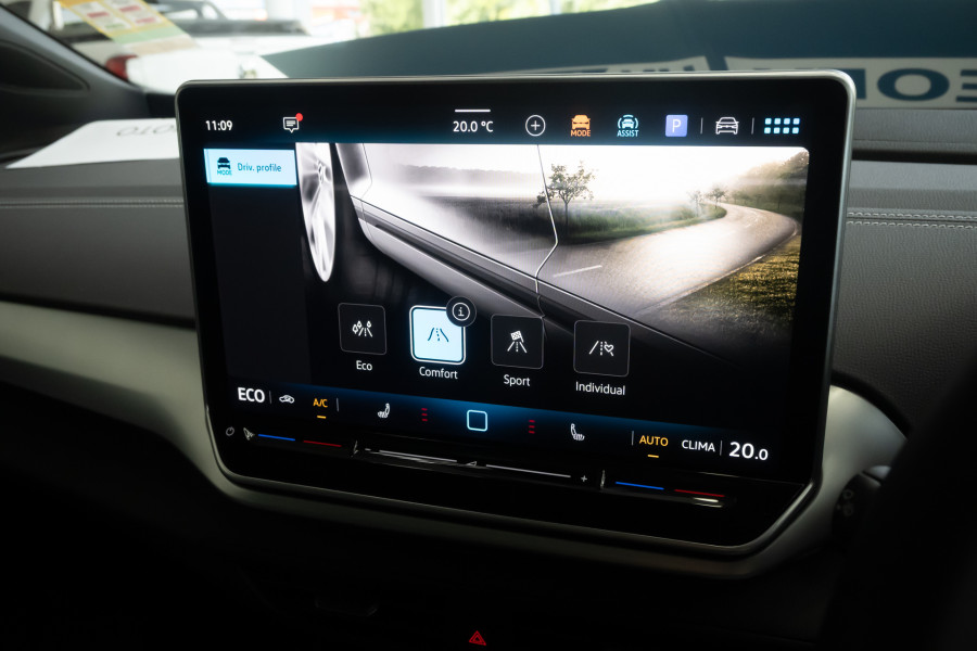 2025 MY25.5 Volkswagen ID. 5 E2 Pro SUV Image 16