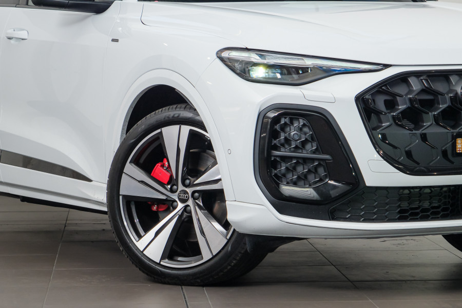 2026 Audi Q5 e-hybrid 270kW SUV