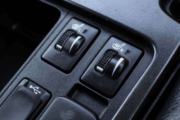 2016 Toyota LandCruiser Prado GDJ150R VX SUV Image 19
