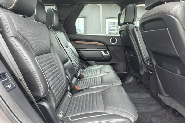 2018 Land Rover Discovery Series 5 HSE Luxury SUV Image 21