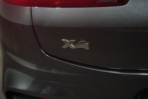 2021 BMW X4 M40i SUV Image 9