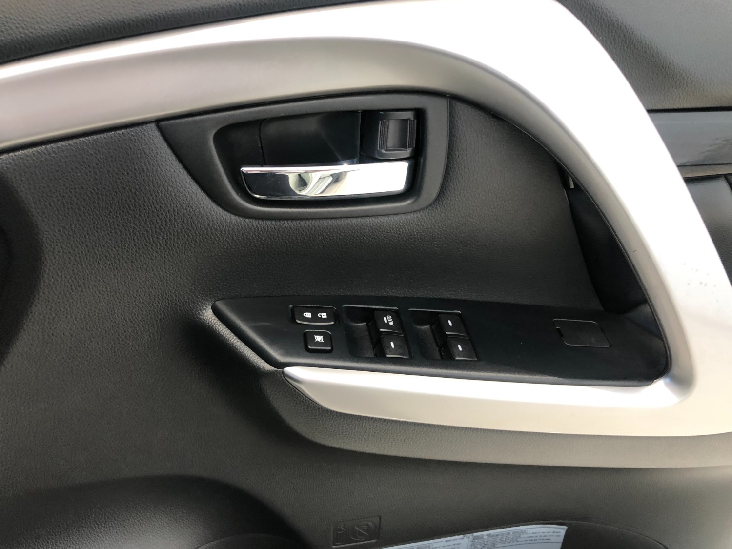 2018 Mitsubishi Pajero Sport QE GLS Wagon Image 9