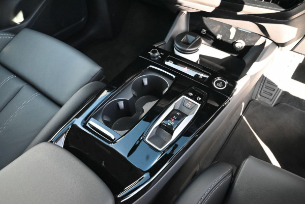 2025 Audi Q6 e-tron GF  SUV image 13