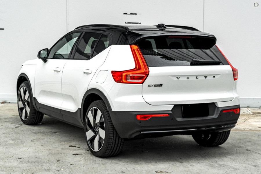 2026 MY27 Volvo EX40  Ultra Twin Motor Performance SUV Image 5