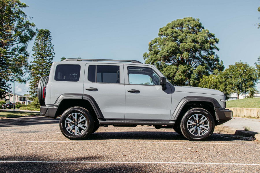 2025 GWM Tank 300 P01 Ultra SUV Image 14