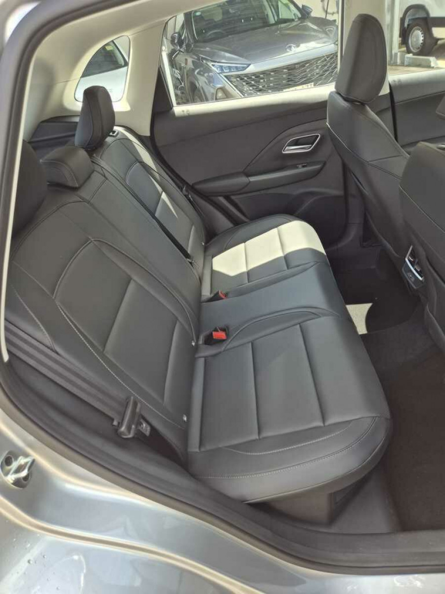 2025 MY25.5 MG ZS ZS32 Essence Hybrid+ SUV Image 11