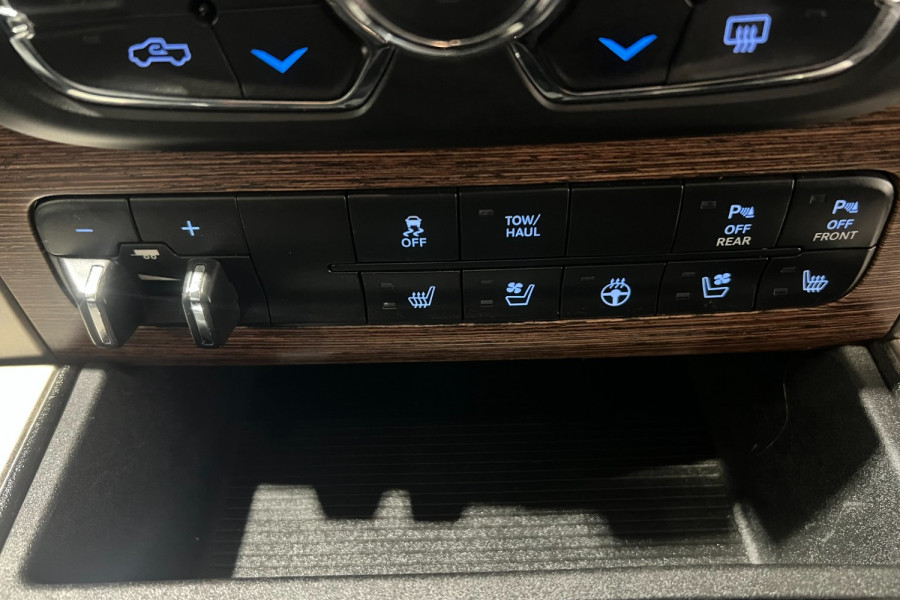2019 Ram 1500 DS Laramie Ute Image 14