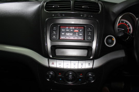 2012 Chrysler Journey JC MY12 Wagon