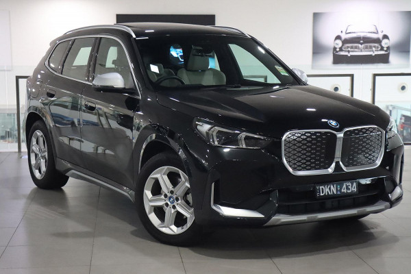 BMW iX1 eDrive20 xLine U11