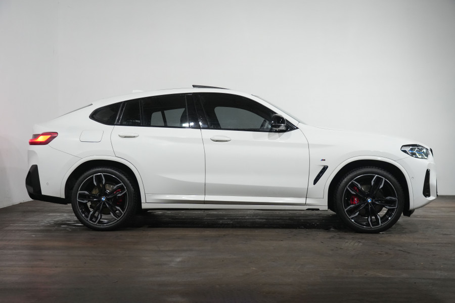 2022 BMW X4 M40i SUV Image 4