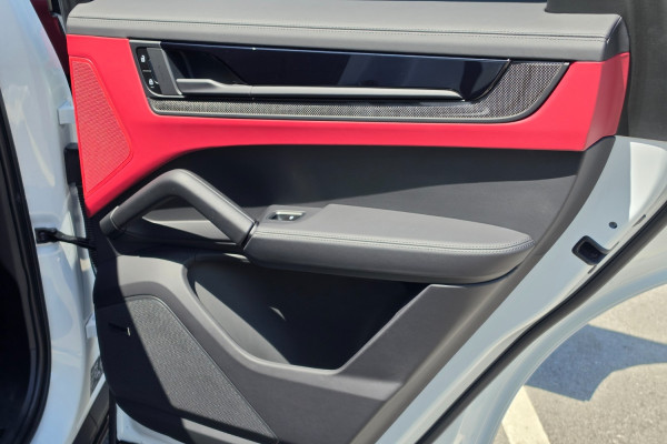 2024 Porsche Cayenne E3 II Tw.Turbo GTS Coupe Image 40