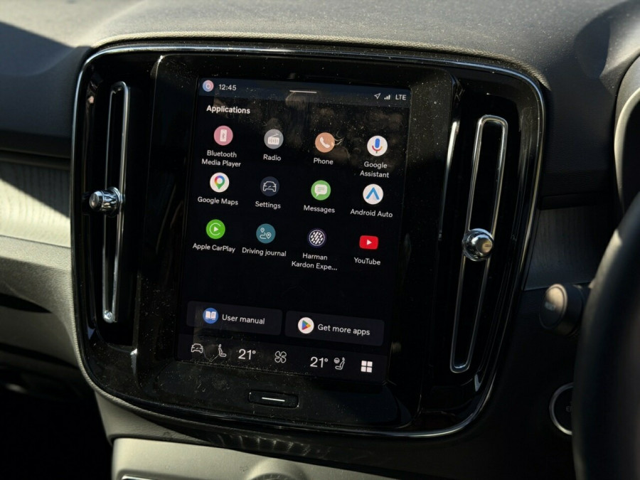 2025 Volvo XC40 XZ Plus B4 SUV Image 13