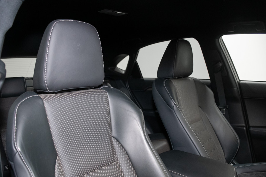 2020 Lexus Nx300 F-Sport (Fwd) SUV Image 4