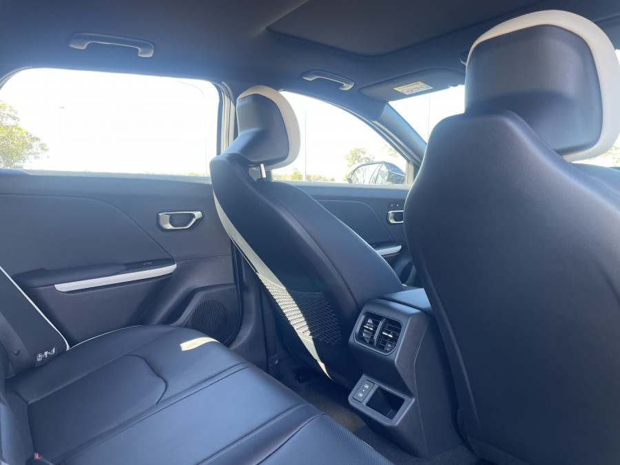 2026 Kia K4 CL4m GT-Line Hatch Image 11