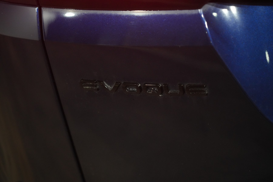 2021 Land Rover Range Rover Evoque L551 P250 R-Dynamic SE SUV Image 9