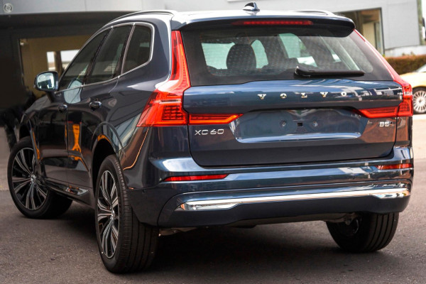 2024 MY25 Volvo XC60  Ultra B5 Bright SUV Image 4
