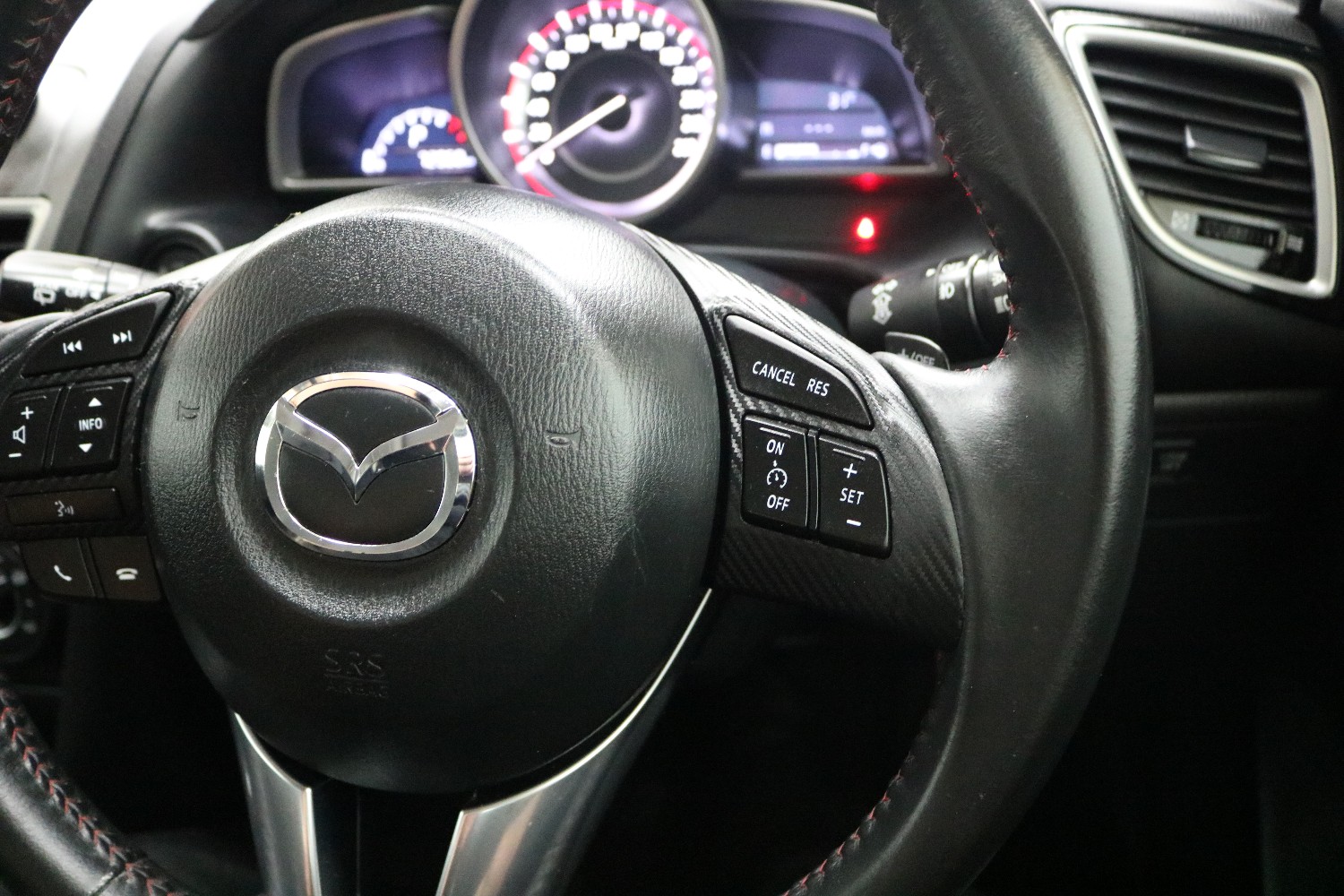 2016 Mazda 3 BM5478 MAXX Hatchback Image 8