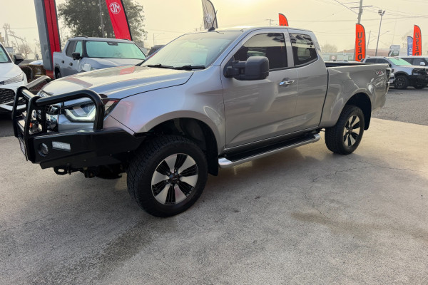 2021 MY22 Isuzu D-MAX RG LS-U Ute Image 8