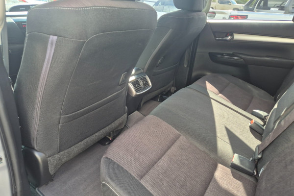 2018 Toyota HiLux  SR5 Double Cab Pick Up Image 29