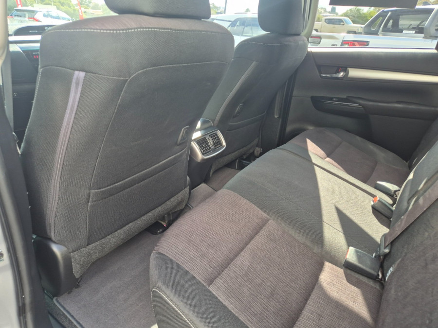 2018 Toyota HiLux  SR5 Double Cab Pick Up Image 29