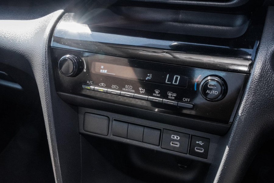2025 Toyota Yaris Cross MXPJ10R GX SUV Image 16