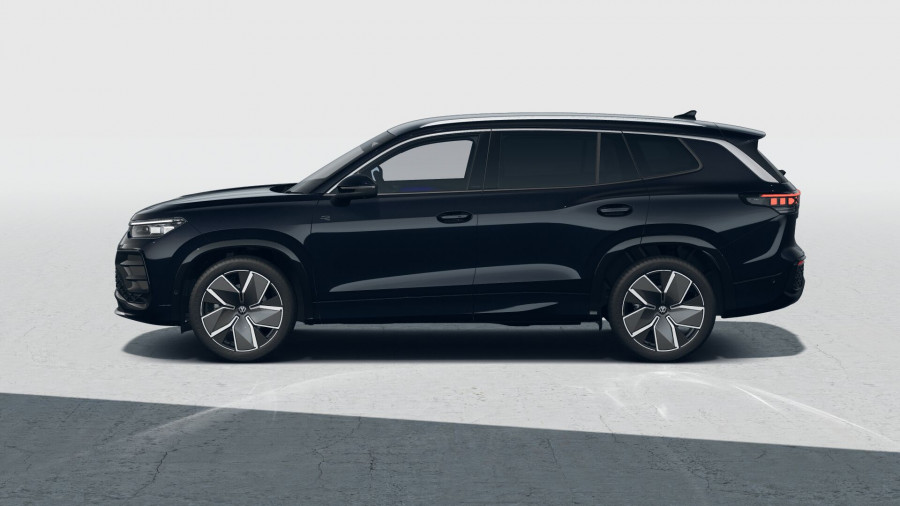 2025 MY26 Volkswagen Tayron R4 195TSI R-Line SUV Image 2
