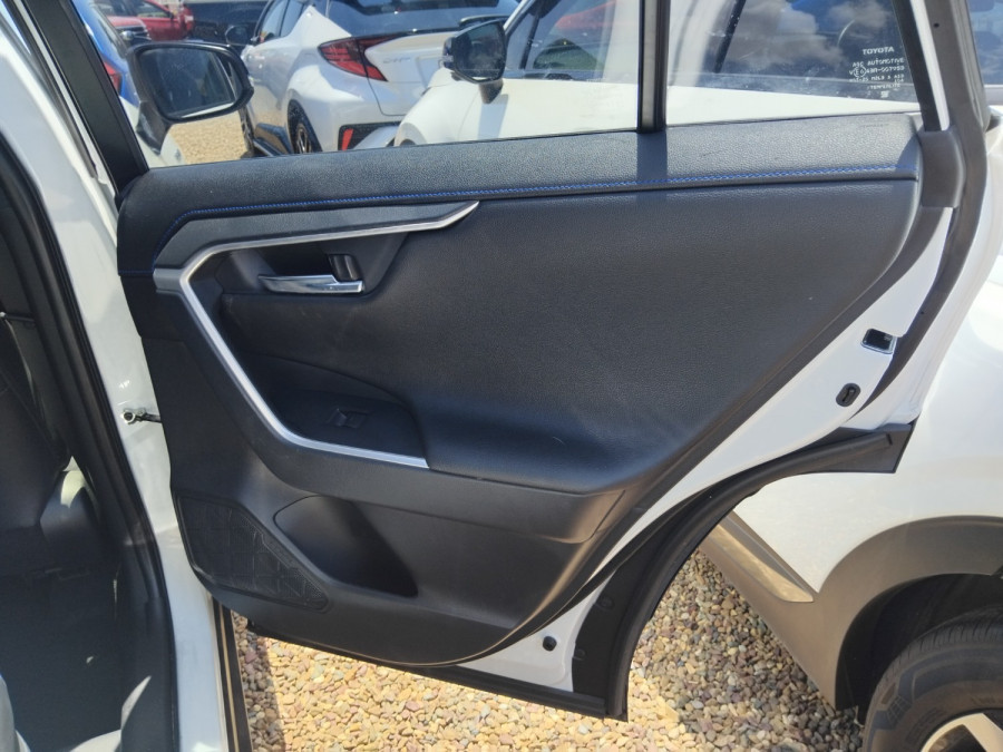 2023 Toyota RAV4 AXAH52R XSE SUV Image 17
